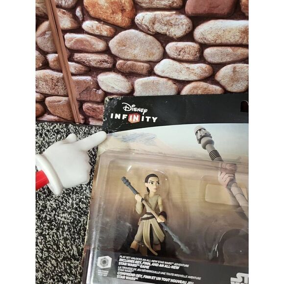 Disney Infinity 3.0 Star Wars the Force Awakens - with REY, FINN - New Sealed #A - Picture 3 of 6